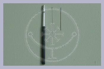 needel holder with inoculation loop and lancet